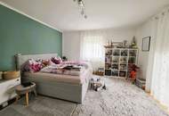 Ruhig gelegenes Wohnhaus mit herrlichem See- und Gebirgsblick und viel Platz