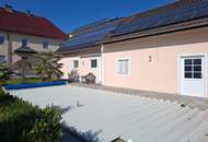 Familienhaus mit Pool, 4 Garagen und Nebenflächen