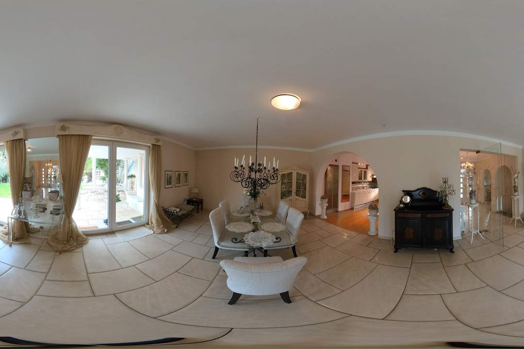 "Traumhaus direkt am See!"