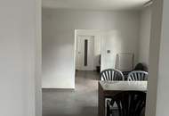 Modernisierter Streckhof mit Gästewohnhaus und Pool - 30 min nach Wien!