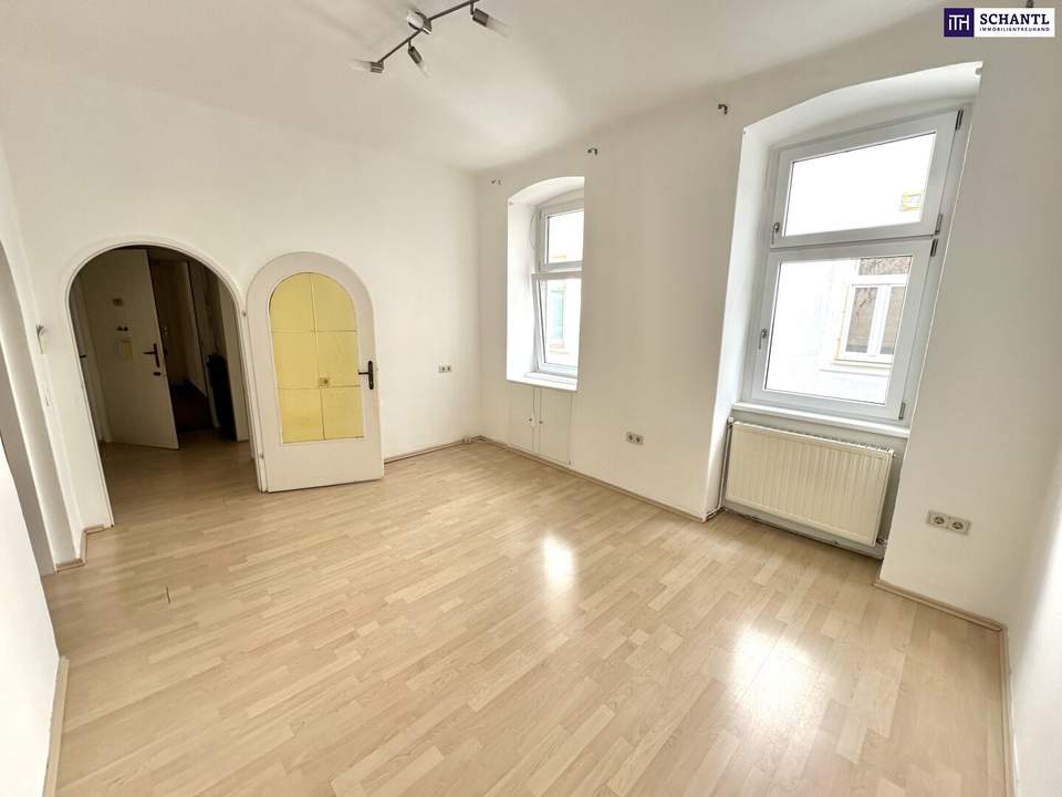 Komplette Hofruhelage! Ideale Kleinwohnung + Rundum saniertes Altbauhaus + Perfekte Infrastruktur! Worauf warten Sie noch?