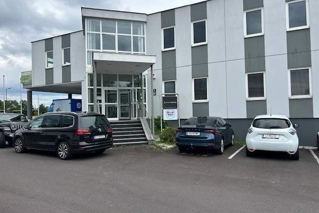 2 Büroflächen in Traun direkt an der B 1 zu vermieten 175 m2 und 170 m2, Gewerbeobjekt-miete, 1,00,€, 4050 Linz-Land