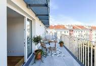 Helle 3-Zimmer Dachgeschoßwohnung mit Wohnküche und Balkon