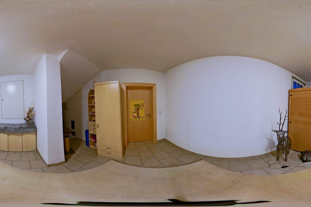 Premiumlage am Taleingang des Zillertals - Mehrgenerationenhaus in traumhafter Aussichtslage