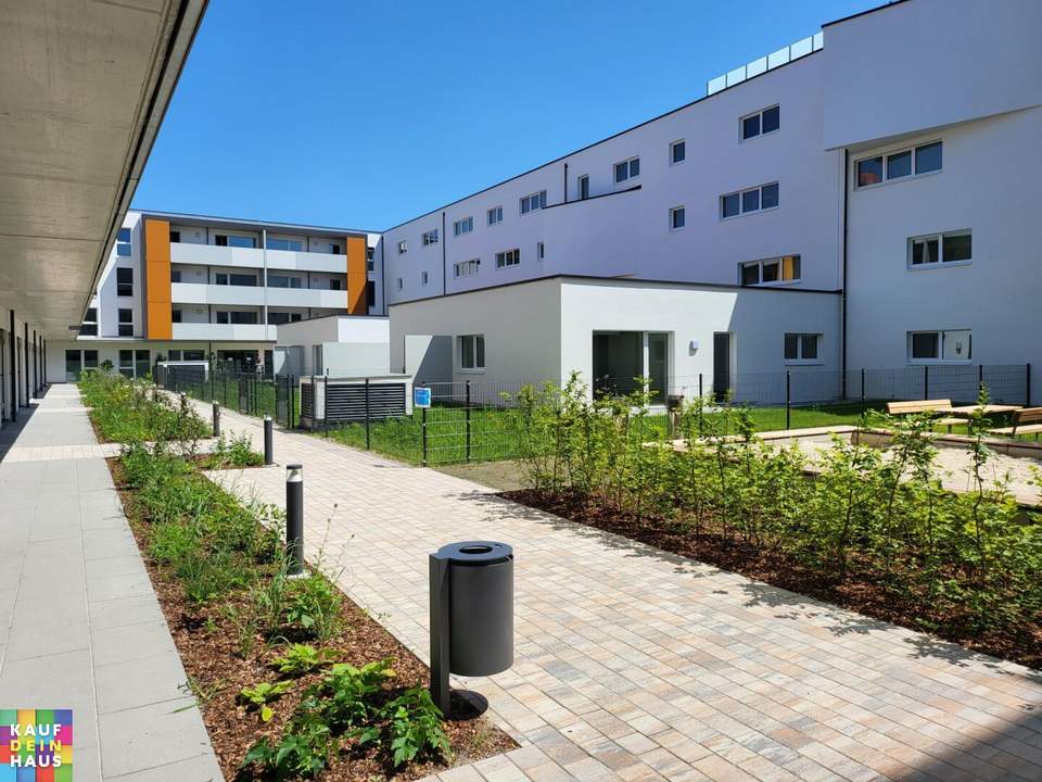 GRÜNER MAX! 2 ZIMMER INKLUSIVE MÖBLIERTER KÜCHE UND STELLPLATZ!
