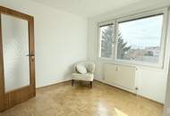 Gepflegte Wohnung mit Loggia, Grünblick, 2 KFZ Stellplätze und idealer Anbindung | ZΞLLMANN IMMOBILIEN