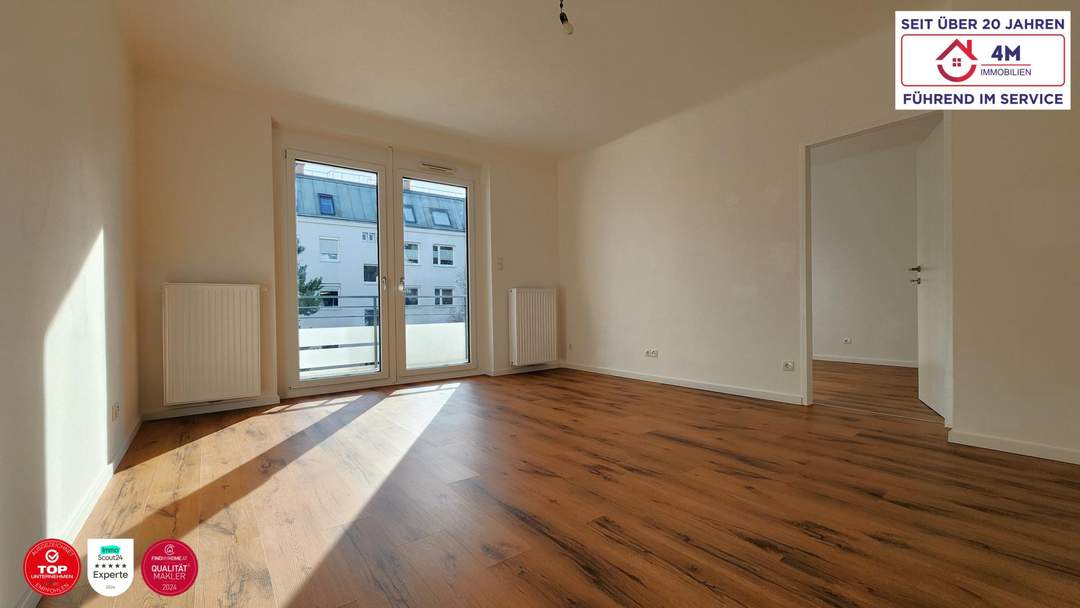 Moderne 3-Zimmer-Wohnung mit großer Sonnenloggia - Erstbezug nach Generalsanierung