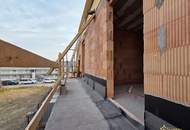 IN BAU! NÄHE GYM SIMONSGASSE. 5 ZIMMER-ZIEGELHAUS. KELLER. 90m² GARTEN. PHOTOVOLTAIK. TOP AUSSTATTUNG. PROVISIONSFREI für den Käufer.