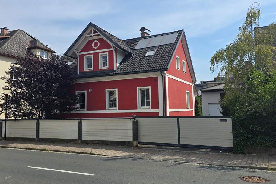 Einfamilienhaus mit Pool, Garagen &amp; großem Zukunftspotenzial in bester Leibnitzer Lage, Haus-kauf, 389.000,€, 8430 Leibnitz