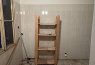 Renovierungsbedürftige Gewerbefläche mit eigenem Garten!