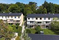 Reihenhaus an der Stadtgrenze mit Eigengarten, Garagenplatz und riesigem Gemeinschaftsgarten