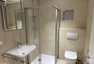 Neuwertige Dachgeschoßwohnung mit Klima und Balkon