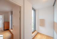 Einzigartige DG-Wohnung mit Loft-Charakter und Terrassen (rd. 165m²) inkl. atemberaubendem Fernblick