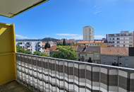 Zwei Zimmer Genossenschaftswohnung mit Balkon