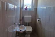 Großes Haus mit 2 Wohneinheiten und schönem Garten in ruhiger Lage in Neuhaus