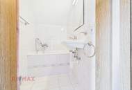 Wohnen in Lauterach: Einfamilienhaus mit großem Grundstück und Renovierungspotenzial