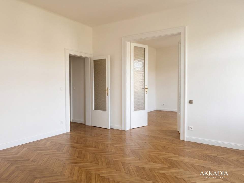 Erstbezug mit Balkon & Parkblick