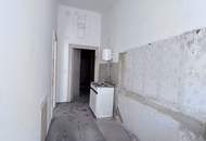 Top geteilte Altaubwohnung in generalsanierten Altbau | Lichtdurchflutet | sanierungsbedürftig