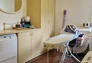 1170 AM HEUBERG: GROßZÜGIGER FAMILIENWOHNSITZ MIT INDOORPOOL, WELLNESS, GARTEN &amp; WIEN-BLICK