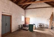 Wohnhaus mit 2 Einheiten, großer 2-stöckiger Garage und gemütlichem Garten