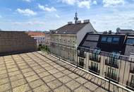Helle 2,5-Zimmer-Wohnung mit 24 m² Dachterrasse