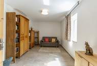 Großzügiges Einfamilienhaus in ruhiger Grünlage!