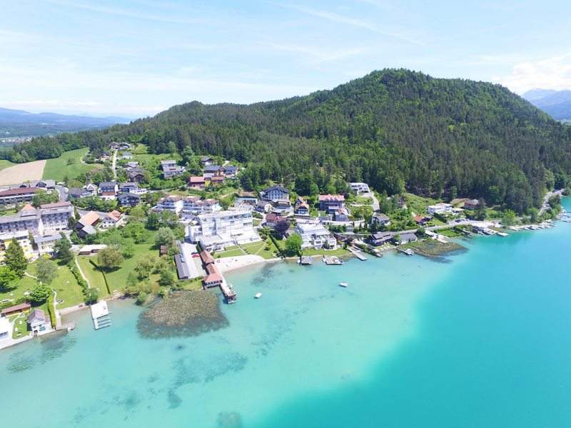 Seeblick-Neubauwohnung am wunderschönen Faaker See