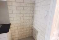 Schöne 4,5 Zimmer Altbau-Villenetage mit Gartennutzung und kleinem KFZ-Stellplatz