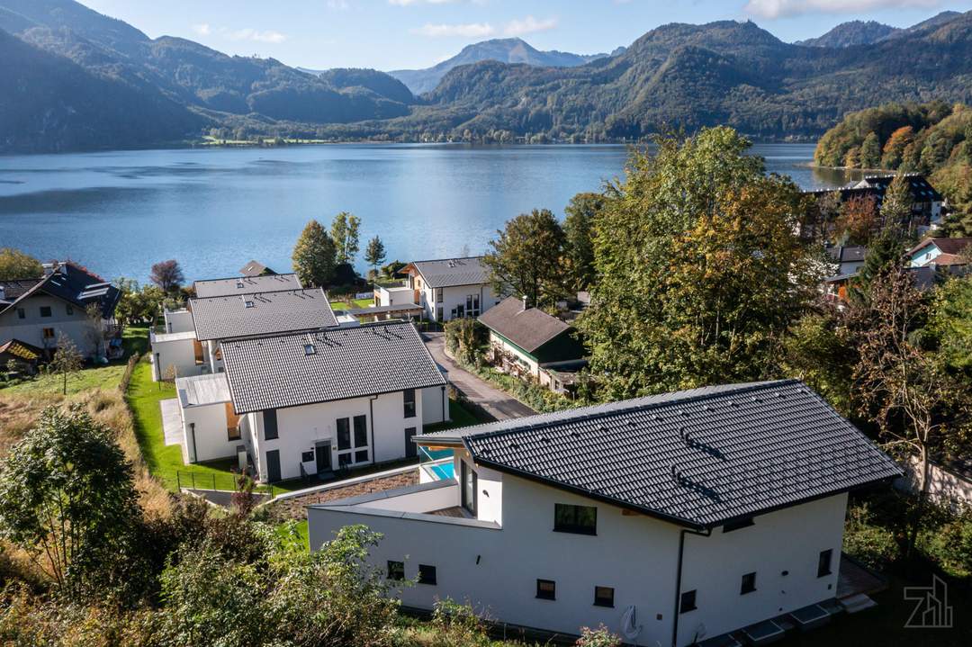 Luxus Pur am Mondsee | Einfamilienhaus mit Pool, Garten und privatem Seezugang!