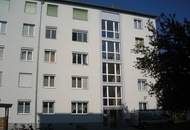 Geräumige und unbefristete 2-Zimmer-Wohnung mit Loggia!