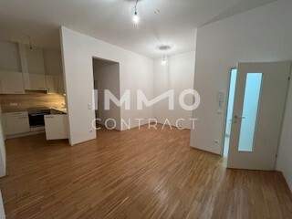 Wohnung in Zentrum Nähe wunderschönem Altbau!