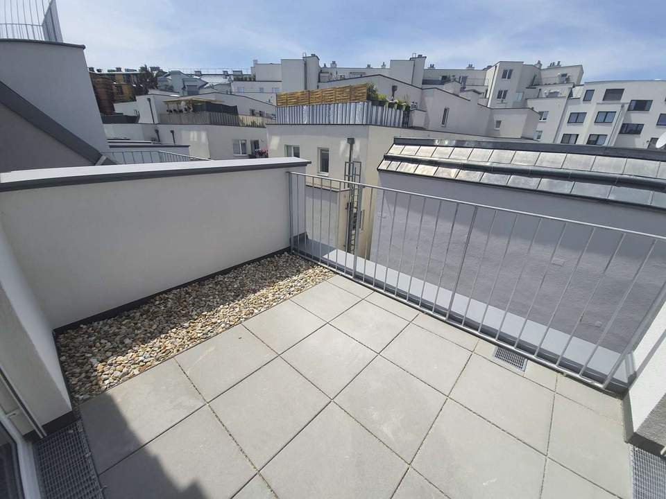 Moderne 2-Zimmer-Wohnung mit Terrasse in der Koloniestraße!