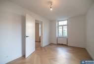 Neuwertige Zwei-Zimmer-Altbau-Wohnung mit Terrasse und Loggia! Absolute Ruhelage in herrlich begrüntem Innenhof nächst Naschmarkt!