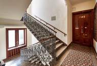 Nächst Neubaugasse! Südwestseitiger 4-Zimmer-Altbau mit Balkon in ruhiger Seitengasse!
