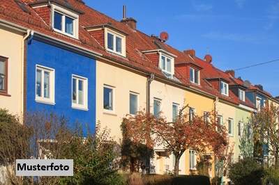 Einziehen und Wohlfühlen - Einfamilien-Reihenmittelhaus mit Carport