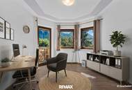 Gepflegte Doppelhaushälfte mit Terrasse, Balkon und zwei Kachelöfen