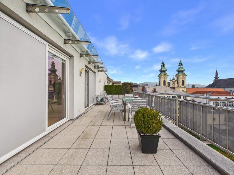 LINZ: STADTRESIDENZ SPITTELWIESE - PENTHOUSE ca. 170,54 m² WOHNFLÄCHE + TERRASSEN ca. 86,81m²