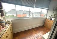 Lichtdurchflutet & ruhig: 2-Zimmer-Wohnung mit verglaster Loggia am Spallerhof – ACHTUNG WOHNUNG WIRD NOCH SANIERT! Ab 01. Jänner 2026 bezugsfertig!