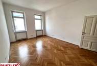 Wunderschöner Altbau - lichtdurchflutet - beste Lage