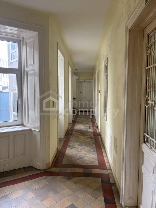 Vollrenovierte 2-Zimmer Wohnung 63m², wunderschönes Eckzinshaus!