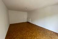 Graz-Geidorf: WG-taugliche, helle, gepflegte 2-Zimmerwohnung vis-à-vis ReSoWi-Zentrum