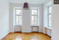 | ALTBAU-CHARME | GROSSZÜGIG | VIEL POTENTIAL