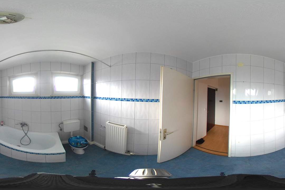 Bezug im Juli 4 Zimmer, Grünruhelage im Zentrum, Erstbezug nach Adaptierung