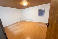 Gepflegtes Einfamilienhaus mit 150 m², Garten & Carport in Groß-Schweinbarth – € 360.000