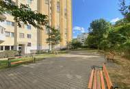 HERRLICHER FERNBLICK vom 7. STOCK! Wohnung mit LOGGIA zu SANIEREN!