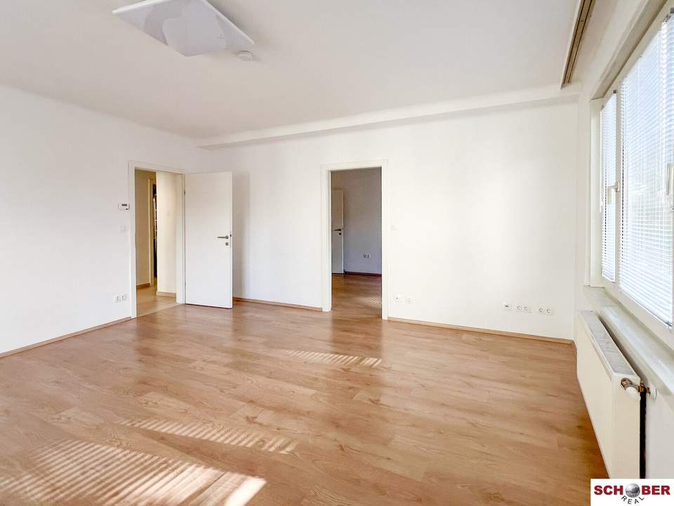 *U4-Friedensbrücke* 2 getrennt begehbare Zimmer