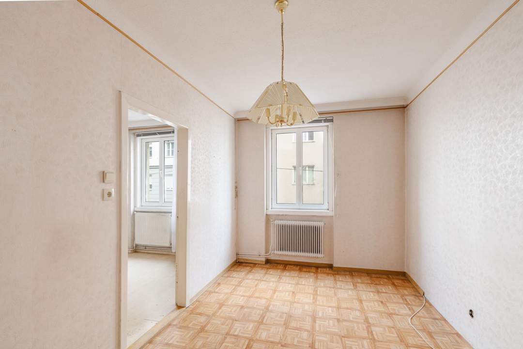 Sanierungsbedürftiges 2 Zimmer Juwel im Brunnenmarktviertel