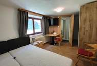 PROVISIONSFREI!!! Große Wohneinheit in einem schönen Mehrparteienhaus!