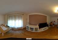 Entzückender Bungalow mit 2 Garagen