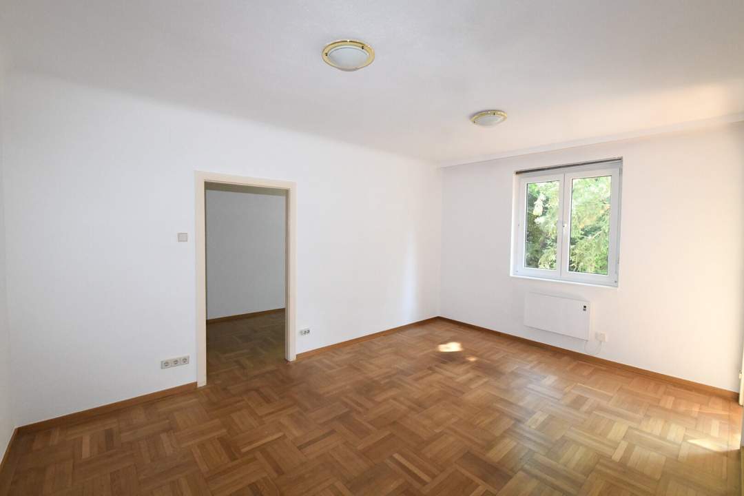 Grünruhelage! 2 Zimmer Hochparterre Wohnung - ab sofort verfügbar
